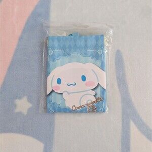 Cinnamoroll Pass Case